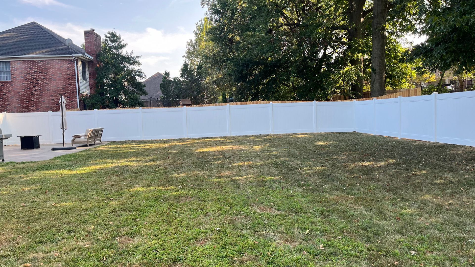 vinyl fencing
